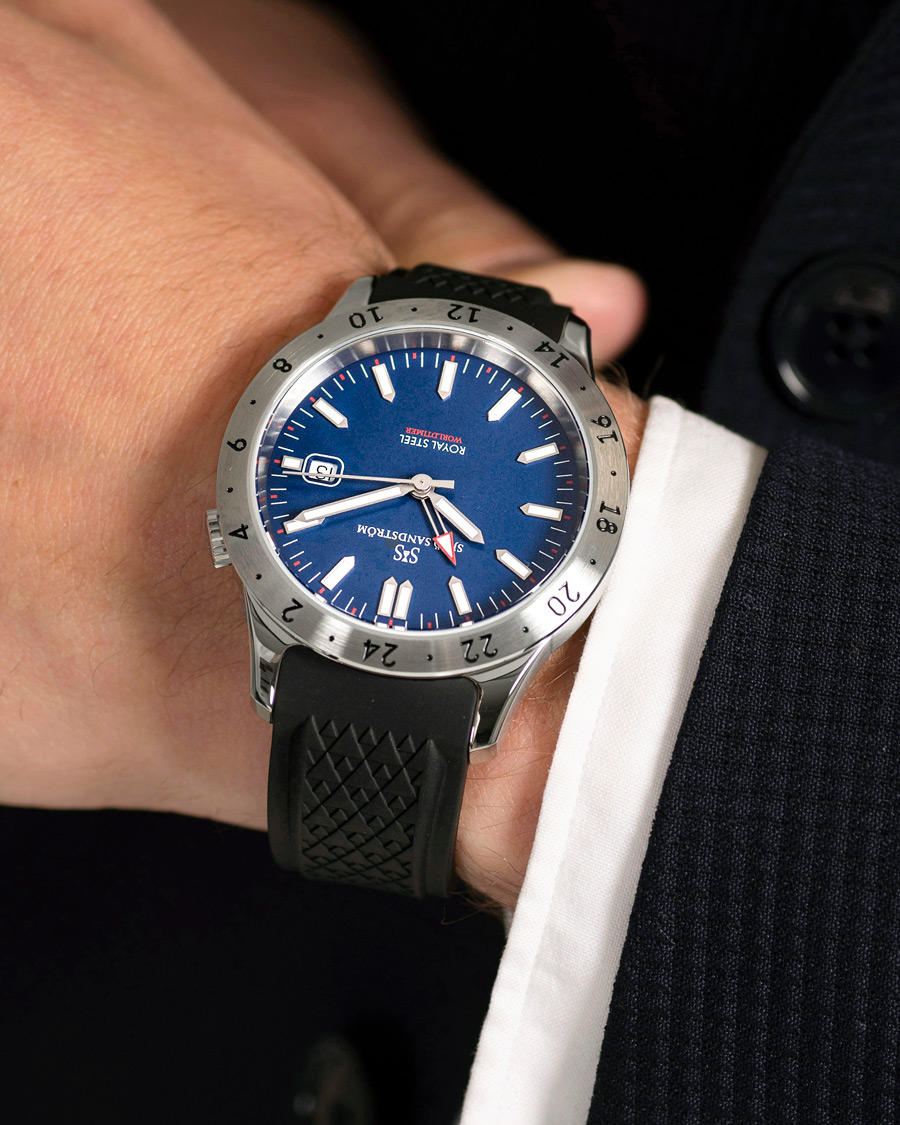 Homme | Sjöö Sandström Royal Steel Worldtimer 41mm Blue with Rubber | Sjöö Sandström | Royal Steel Worldtimer 41mm Blue with Rubber