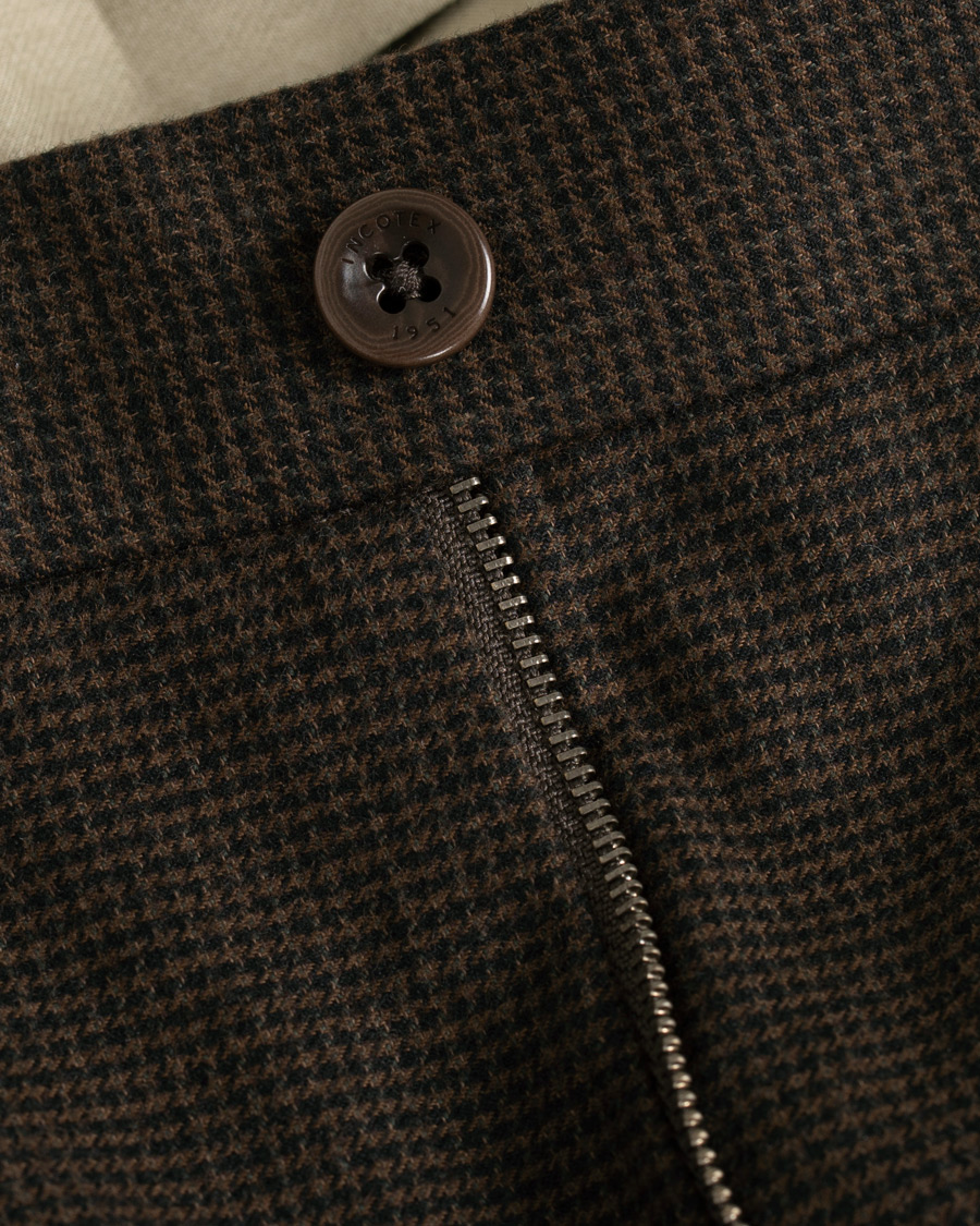 Heren | Broeken | Incotex | Slim Fit Pleated Trousers Dark Brown