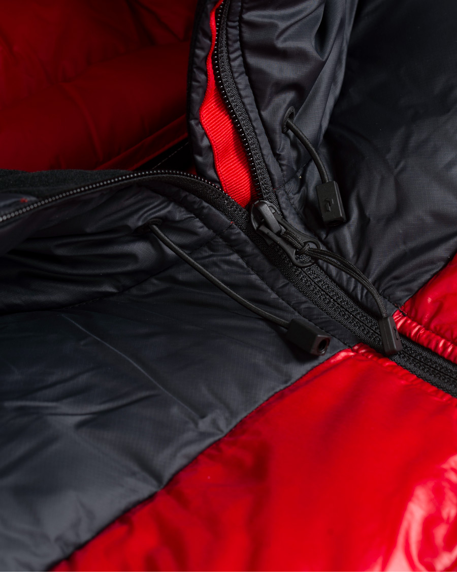 Heren | Jassen | Peak Performance | Frost Glacier Down Hood Jacket Red