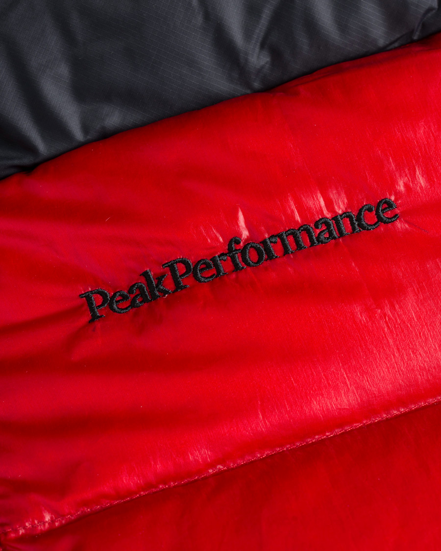Heren | Jassen | Peak Performance | Frost Glacier Down Hood Jacket Red