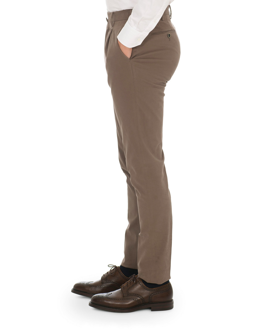 Homme | Pantalons | PT01 | Gentleman Fit Pleated Cotton Trousers Brown