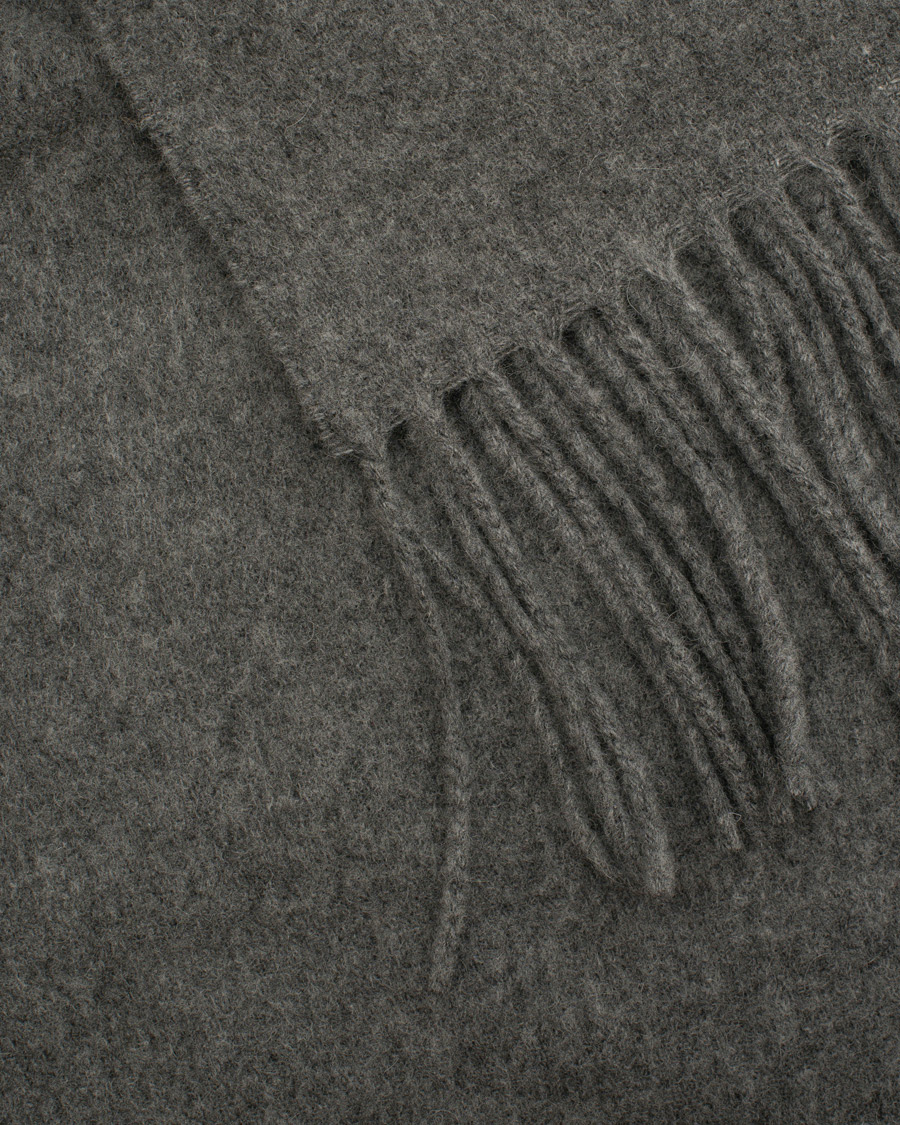 Homme | Tiger of Sweden Berg Wool/Cashmere Scarf Grey | Tiger of Sweden | Berg Wool/Cashmere Scarf Grey