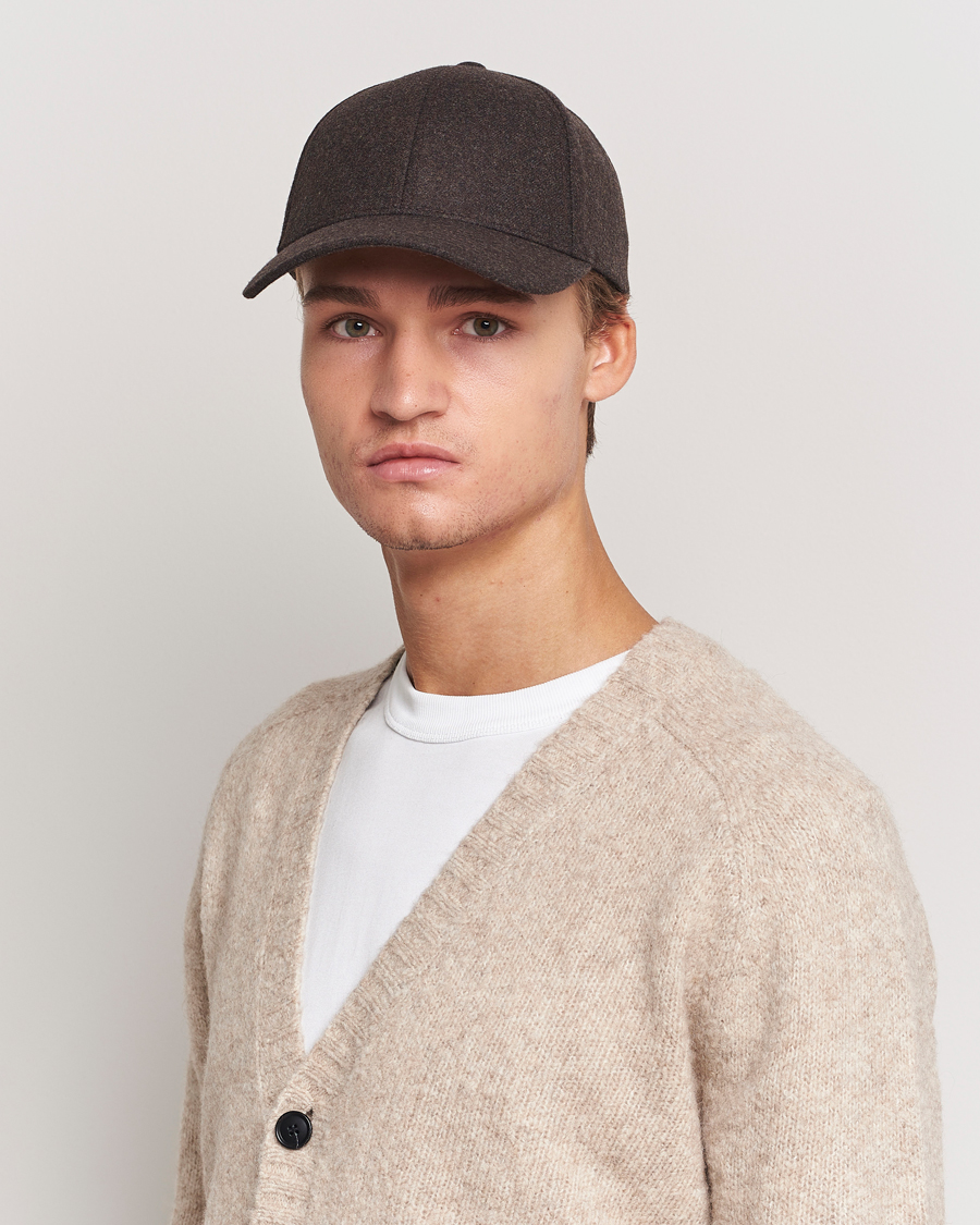 Homme | Varsity Headwear Flannel Baseball Cap Walnut Brown | Varsity Headwear | Flannel Baseball Cap Walnut Brown