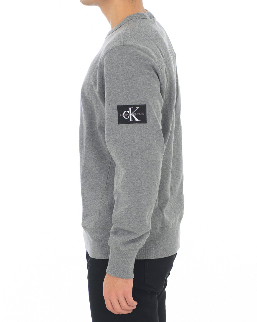 Heren | Truien | Calvin Klein Jeans | Monogram Sleeve Badge Sweatshirt Mid Grey Heather