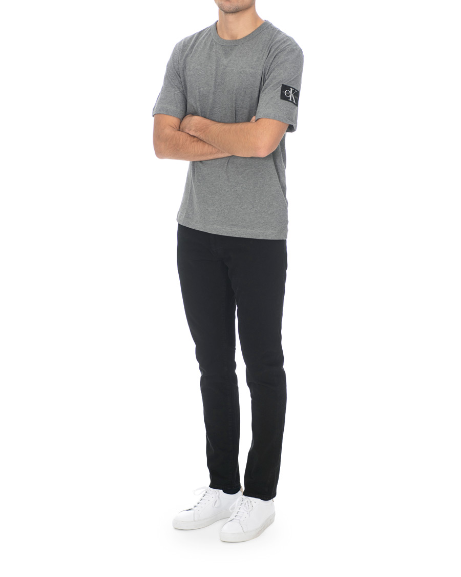 Homme | T-shirts | Calvin Klein Jeans | Monogram Sleeve Badge Tee Mid Grey Heather