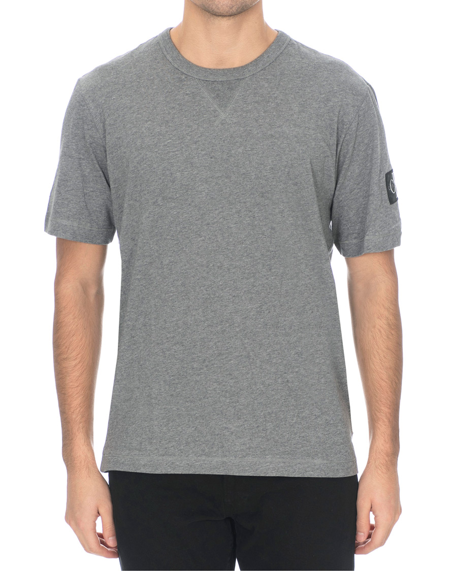 Homme | T-shirts | Calvin Klein Jeans | Monogram Sleeve Badge Tee Mid Grey Heather