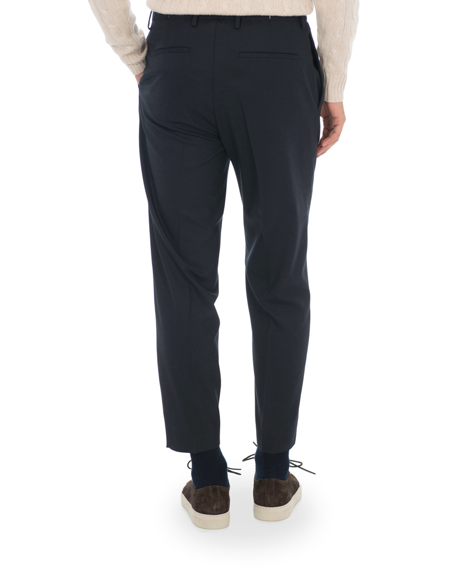 Homme | Pantalons | Tiger of Sweden | Tarine Cropt Pleated Trousers Navy
