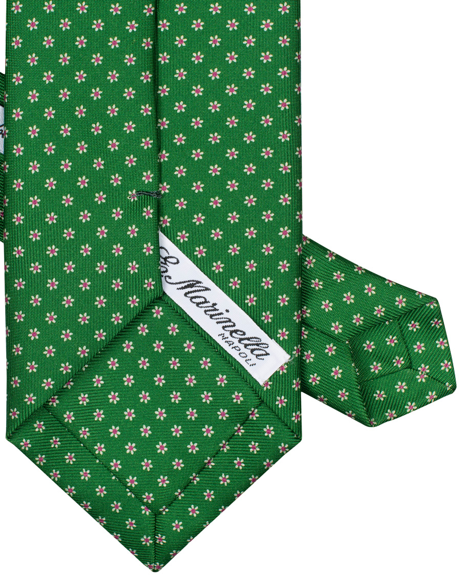 Homme | E. Marinella 3-Fold Printed Dots 8 cm Silk Tie Grass Green | E. Marinella | 3-Fold Printed Dots 8 cm Silk Tie Grass Green