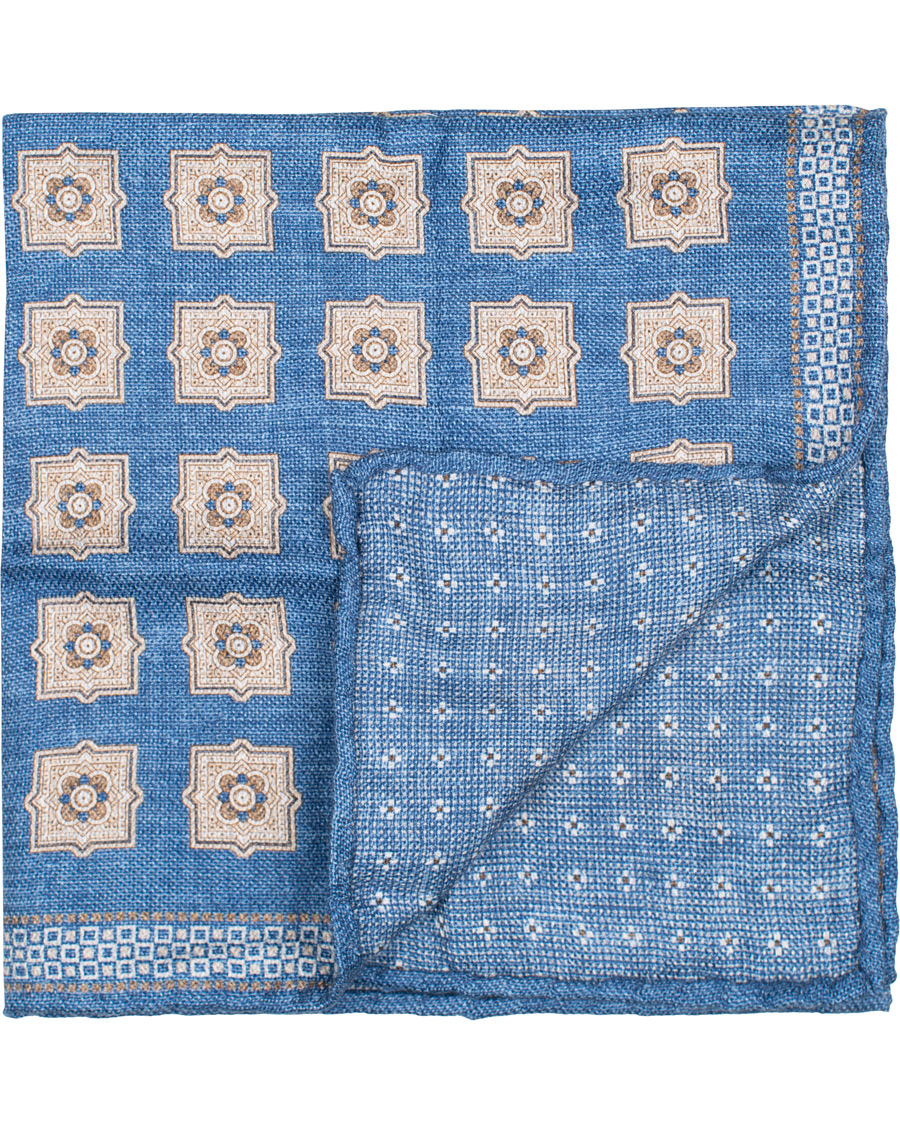 Homme | Brunello Cucinelli Medallion Print Pocket Square Blue/Brown | Brunello Cucinelli | Medallion Print Pocket Square Blue/Brown