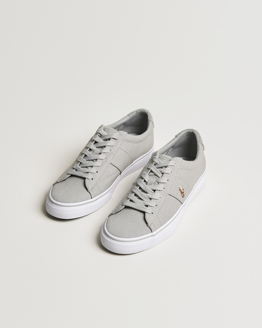 Heren | Polo Ralph Lauren Sayer Canvas Sneaker Soft Grey | Polo Ralph Lauren | Sayer Canvas Sneaker Soft Grey