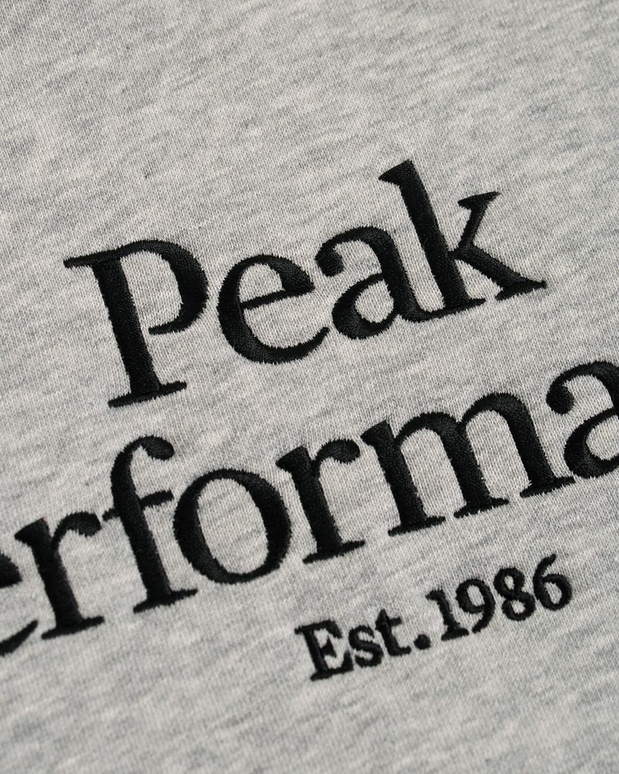 Heren | Truien | Peak Performance | Original Logo Hoodie Medium Grey Heather
