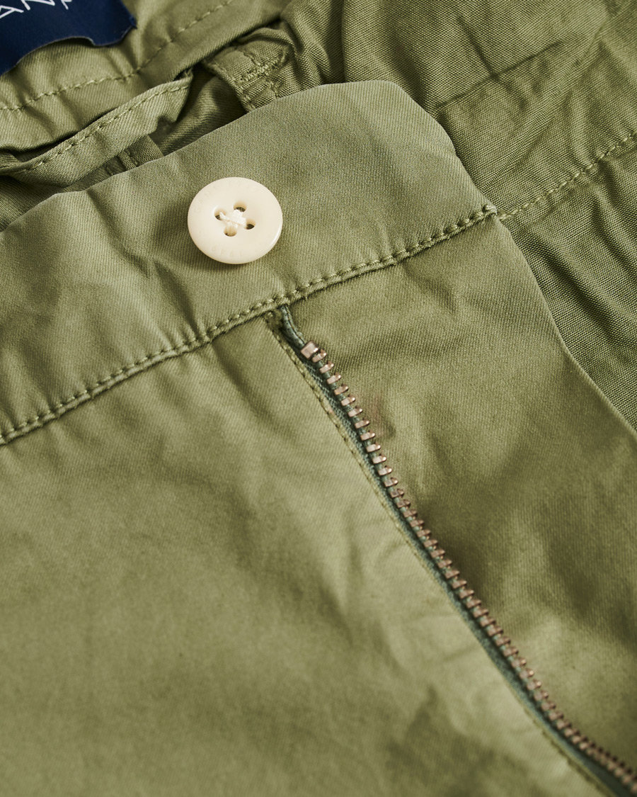 Homme | Shorts | GANT | Regular Sunbleached Shorts Oil Green
