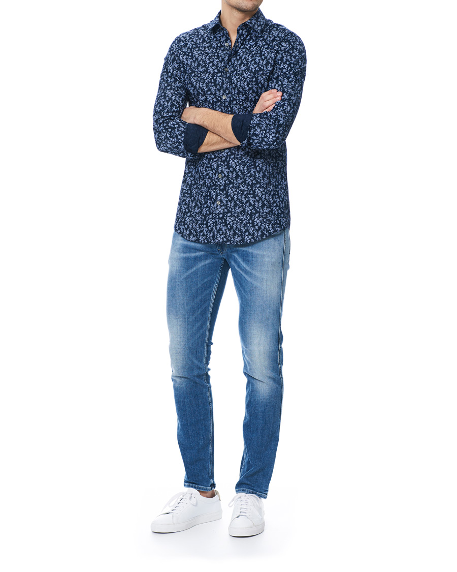 Homme | Chemises | Tiger of Sweden | Ferene Printed Flower Shirt Navy
