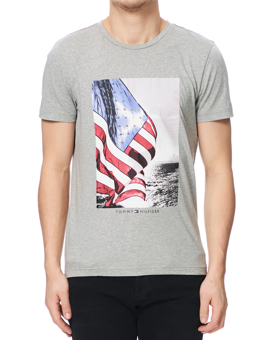 Heren | T-shirts | Tommy Hilfiger | Flag Photo Print Crew Neck Tee Medium Grey Heather XL