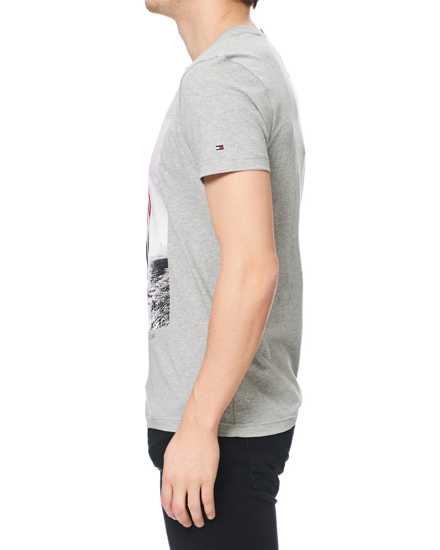 Heren | T-shirts | Tommy Hilfiger | Flag Photo Print Crew Neck Tee Medium Grey Heather XL