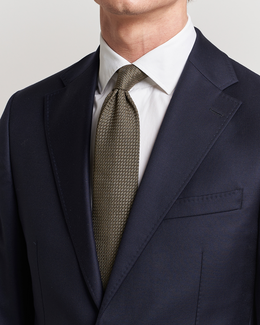 Homme | Amanda Christensen Silk Grenadine 8 cm Tie Olive | Amanda Christensen | Silk Grenadine 8 cm Tie Olive