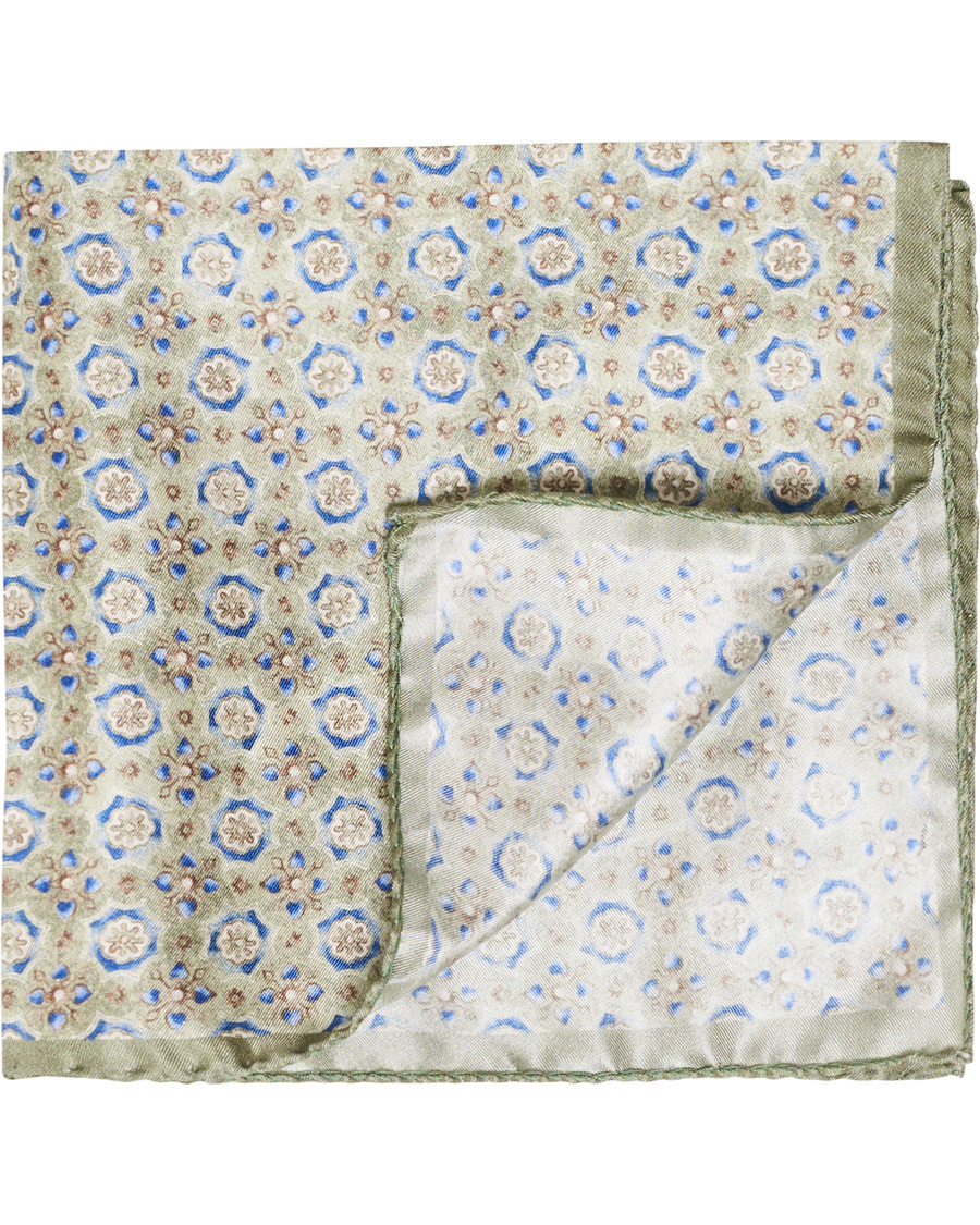 Homme | Amanda Christensen Silk Medallion Pocket Square Olive | Amanda Christensen | Silk Medallion Pocket Square Olive