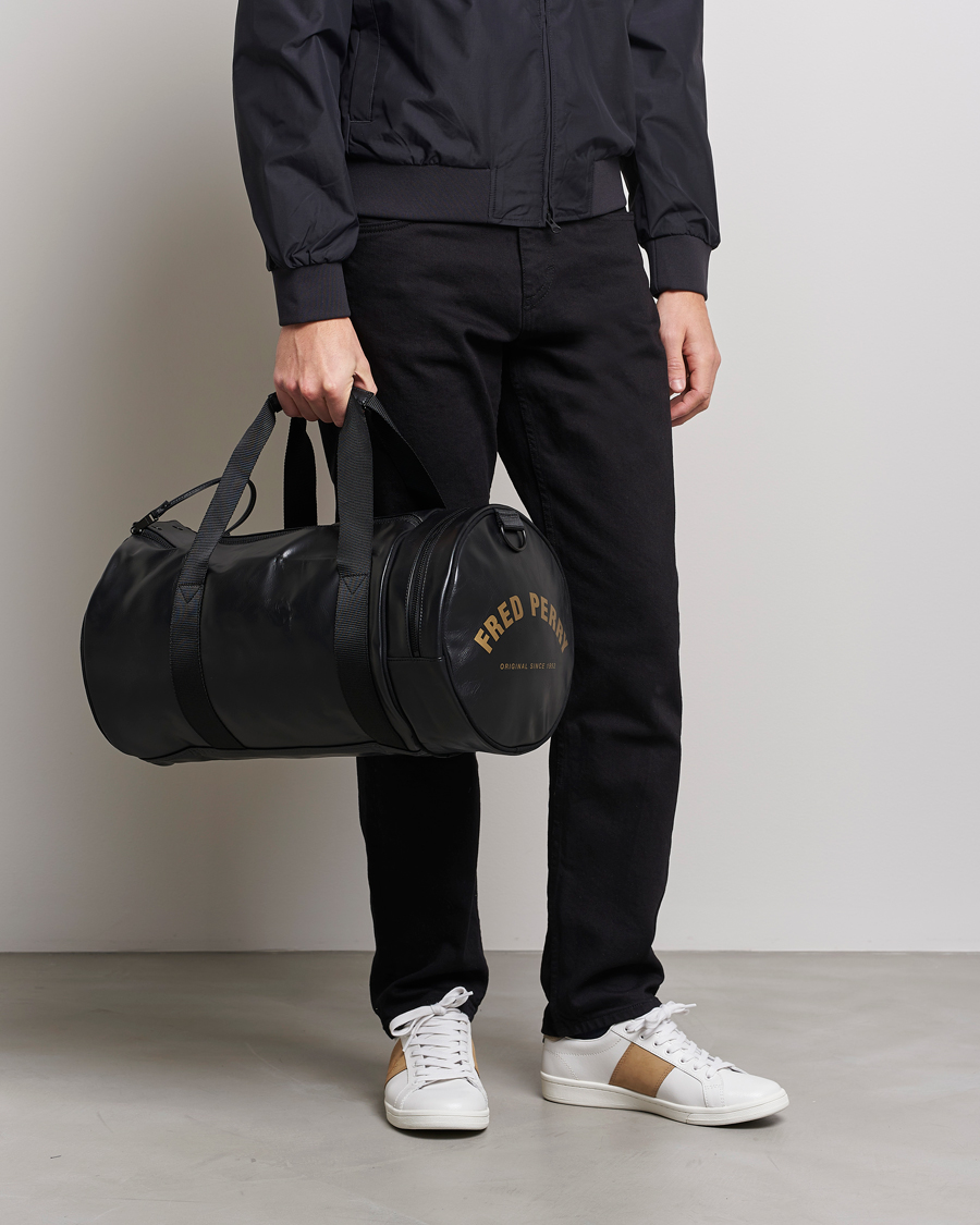 Homme | Fred Perry Tonal Barrel Bag Black | Fred Perry | Tonal Barrel Bag Black