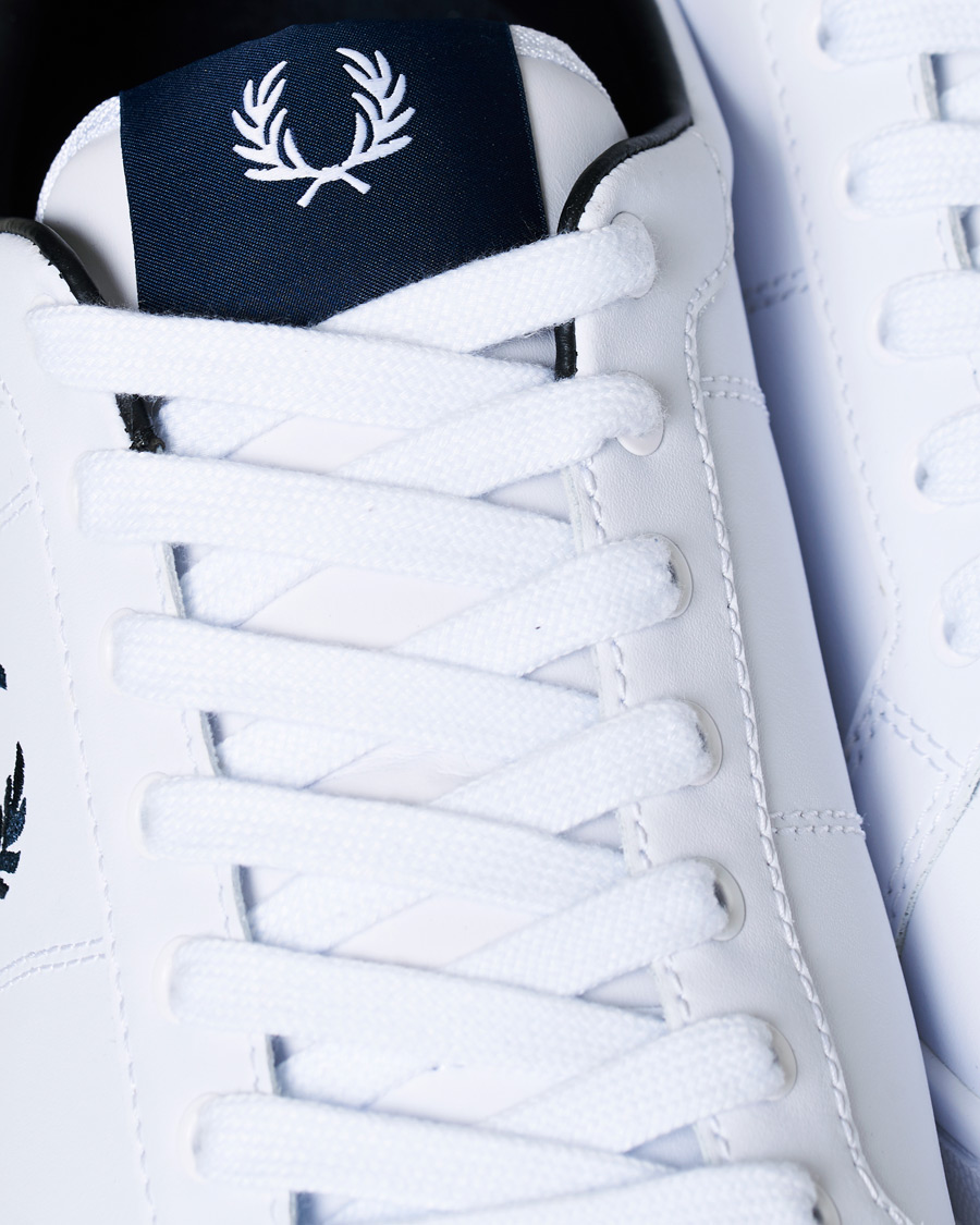 Heren | Fred Perry B722 Leather Sneaker White/Navy | Fred Perry | B722 Leather Sneaker White/Navy