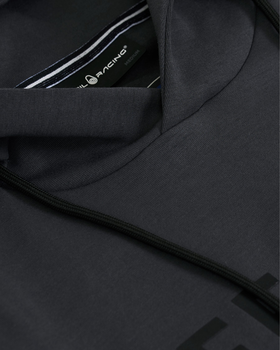 Heren | Truien | Sail Racing | Defender Tech Hoodie Phantom Grey