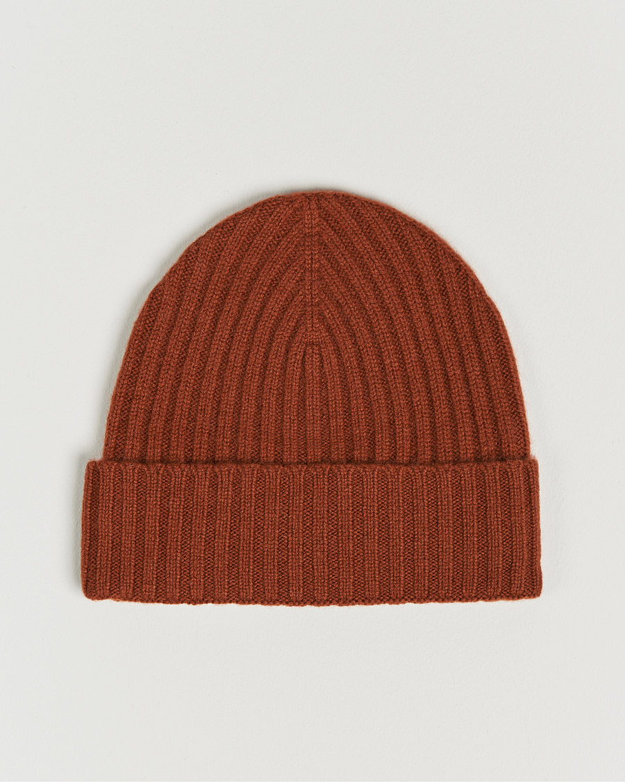 Homme | Amanda Christensen Rib Knitted Cashmere Cap Rust | Amanda Christensen | Rib Knitted Cashmere Cap Rust