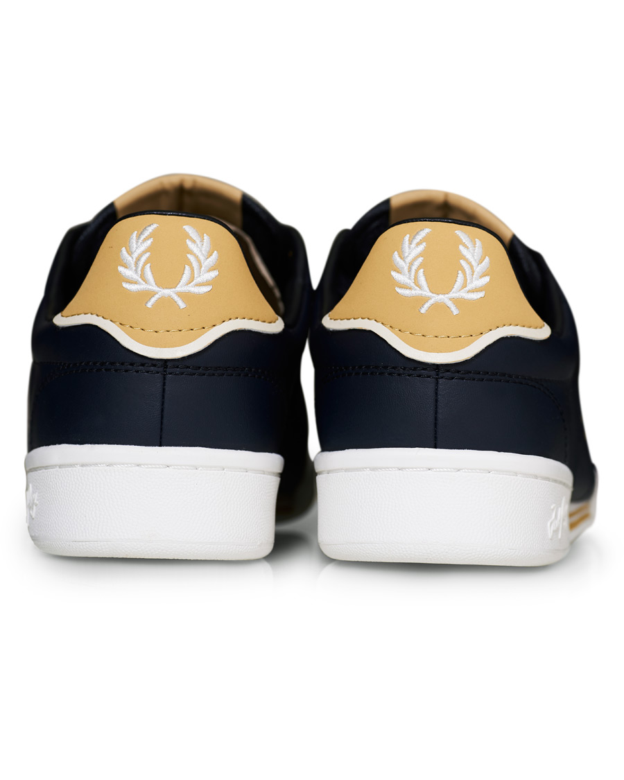 Homme | Fred Perry B722 Leather Sneaker Navy/Gold | Fred Perry | B722 Leather Sneaker Navy/Gold