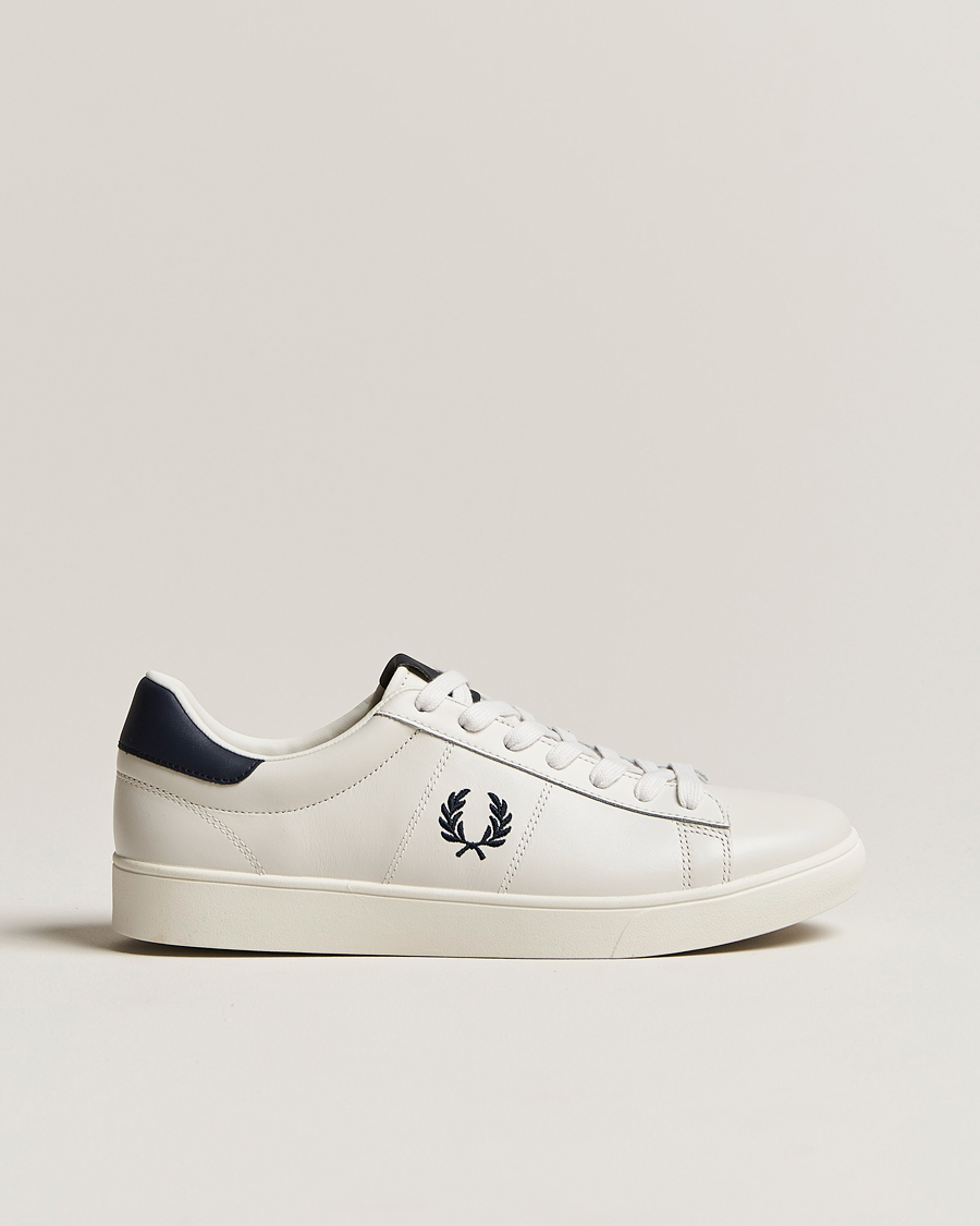 Homme | Fred Perry Spencer Leather Sneakers Porcelain/Navy | Fred Perry | Spencer Leather Sneakers Porcelain/Navy