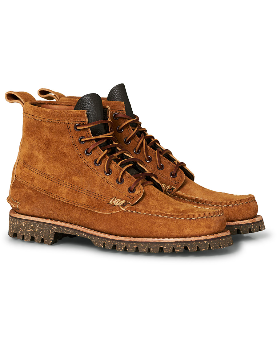 Heren | Yuketen Cortina Sole Angler Boots Khaki Suede | Yuketen | Cortina Sole Angler Boots Khaki Suede