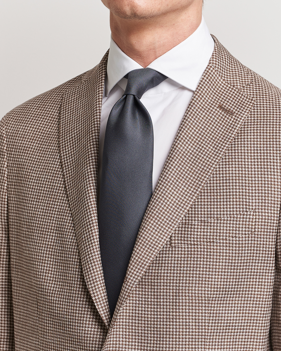 Homme | Drake's Handrolled Woven Silk 8 cm Tie Grey | Drake's | Handrolled Woven Silk 8 cm Tie Grey