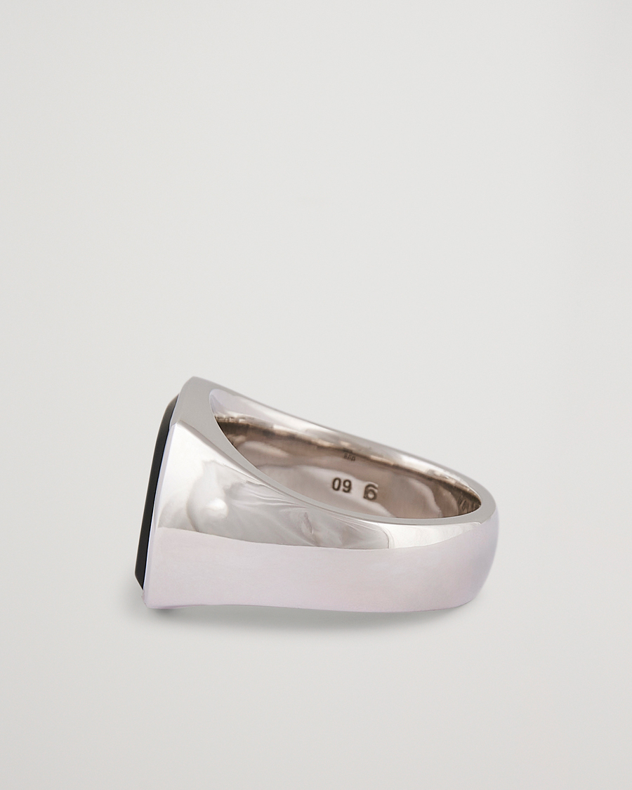 Homme | Tom Wood Cushion Black Onyx Ring Silver | Tom Wood | Cushion Black Onyx Ring Silver