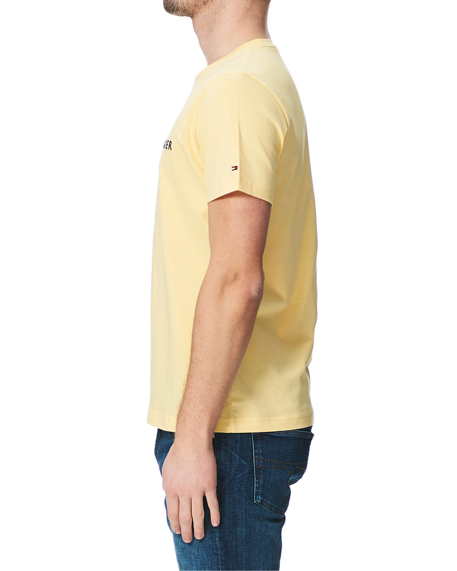 Homme | T-shirts | Tommy Hilfiger | Logo Crew Neck Tee Delicate Yellow
