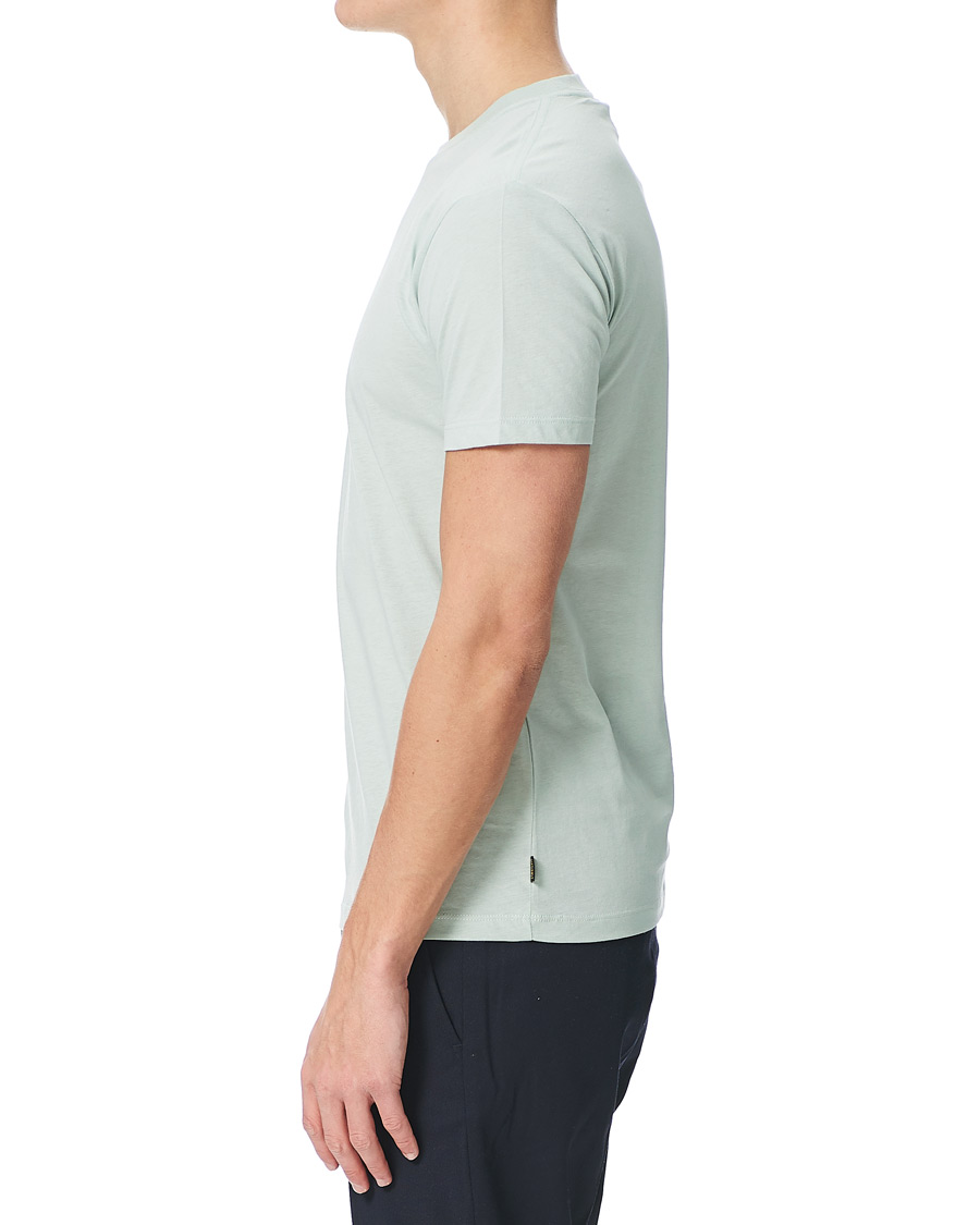 Homme | T-shirts | Tiger of Sweden Jeans | Fleek Crew Neck Tee Frosty Green