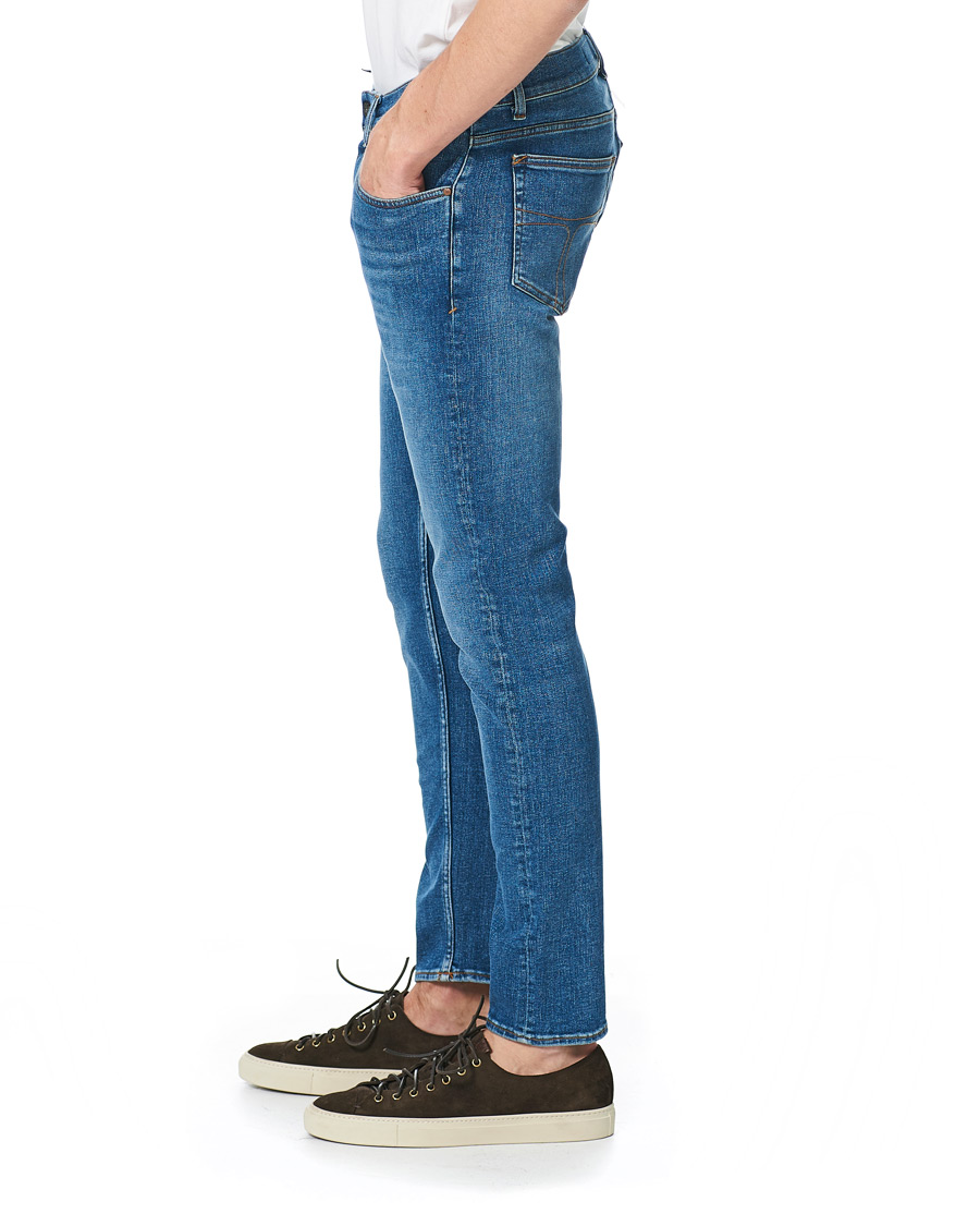 Homme | Jeans | Tiger of Sweden Jeans | Evolve Super Stretch Tide Jeans Light Blue