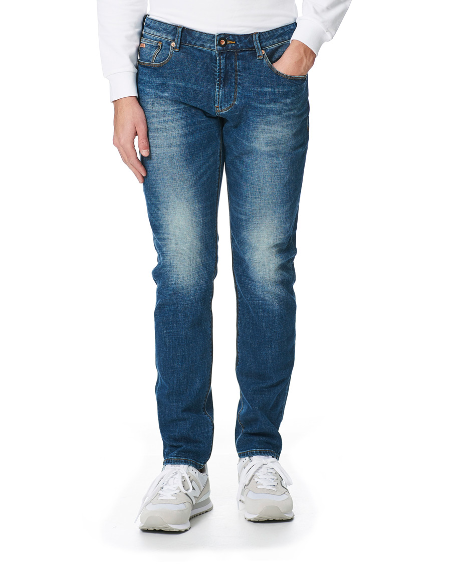 Homme | Jeans | Emporio Armani | J06 Slim Fit Jeans Medium Blue