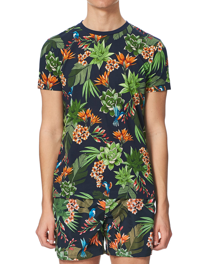 Homme | T-shirts | GANT | Printed Humming Garden Tee Evening Blue