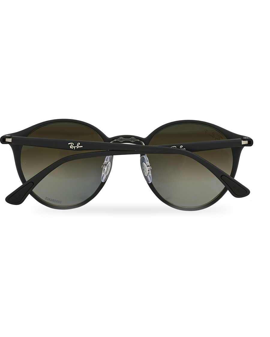 Homme | Ray-Ban RB4336CH Round Sunglasses Matte Black | Ray-Ban | RB4336CH Round Sunglasses Matte Black