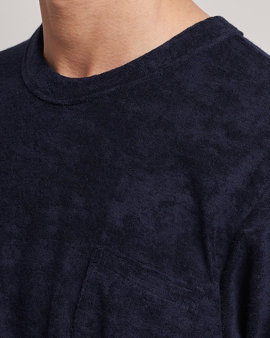 Heren | T-shirts | Howlin' | Fons Cotton Blend Terry Pocket Tee Navy