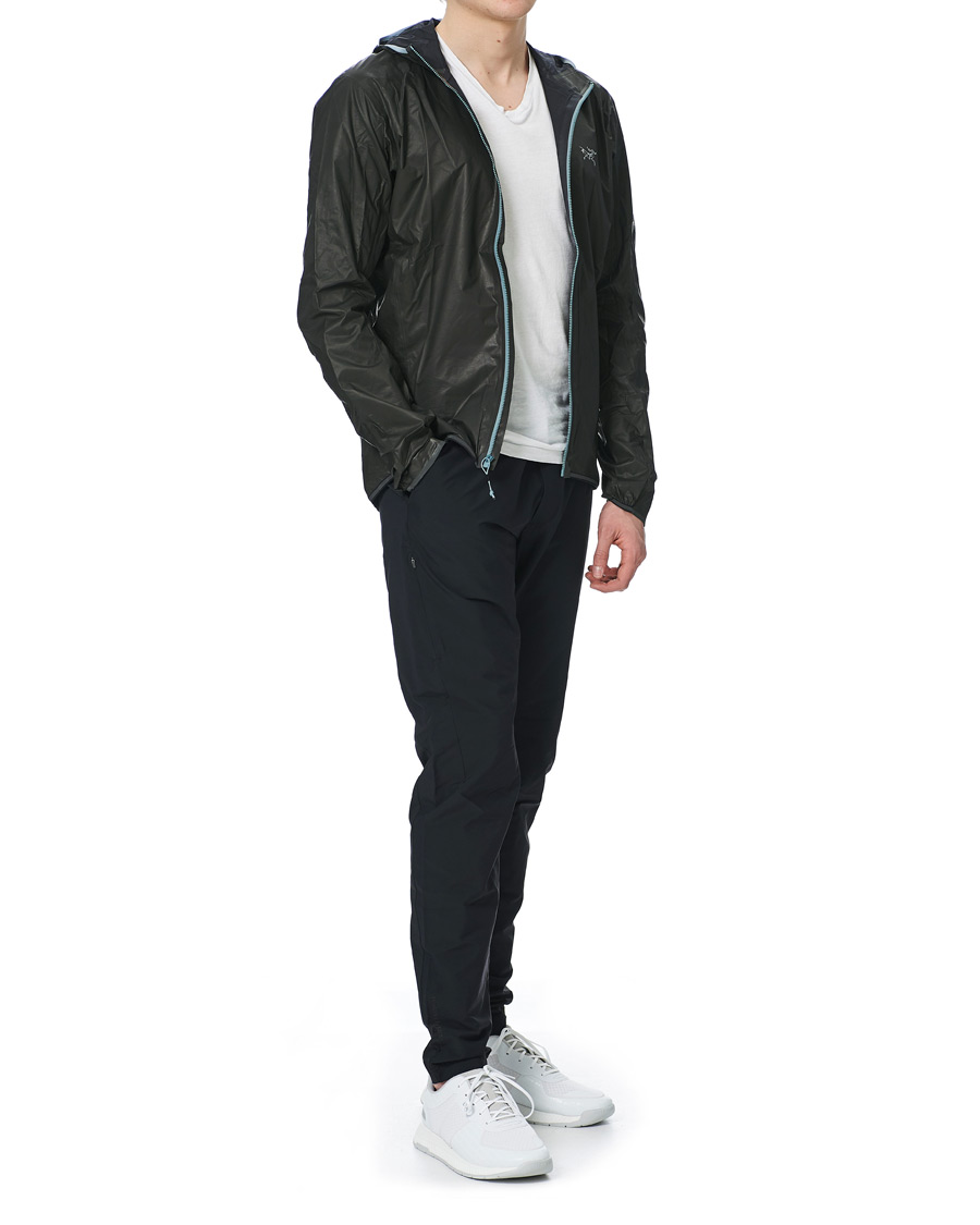 Heren | Jassen | Arc'teryx | Norvan SL Lightweight GORE-TEX Hood Black