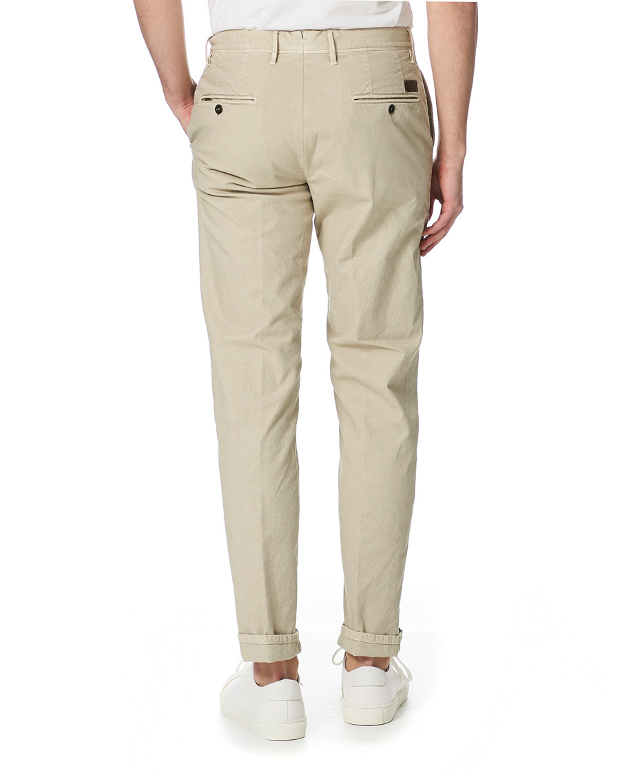 Homme | Pantalons | Incotex | Easy Fit Selvedge Cotton Chinos Desert Khaki