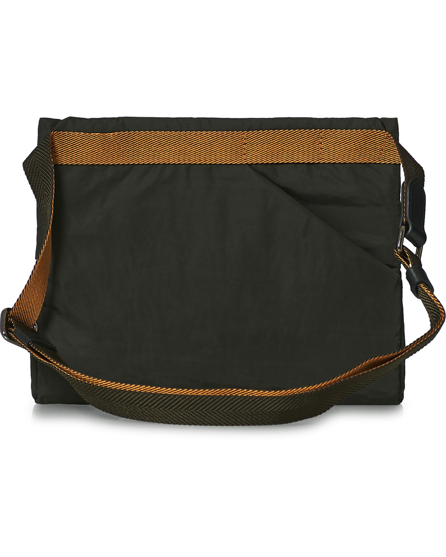 Homme | Mismo M/S Fly Nylon Cross Body Pouch Beluga/Black | Mismo | M/S Fly Nylon Cross Body Pouch Beluga/Black