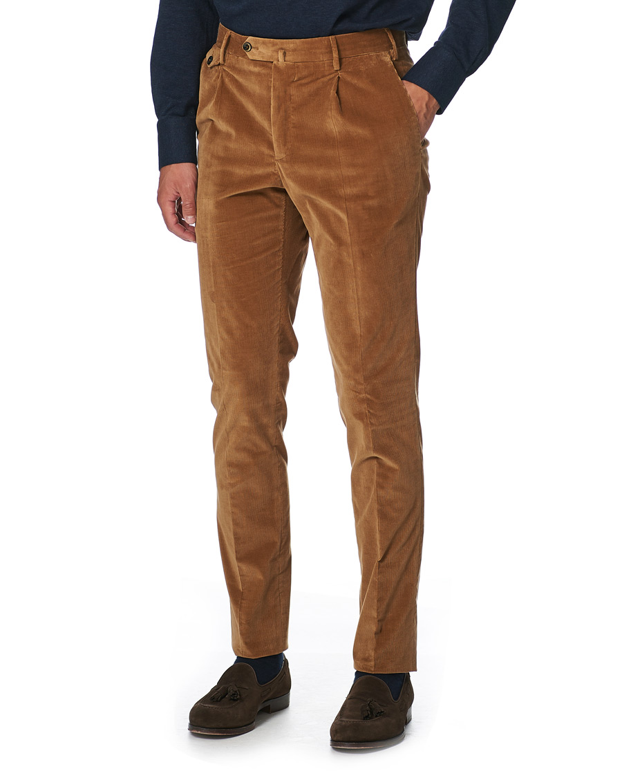 Homme | Pantalons | PT01 | Gentleman Fit Pleated Corduroy Trousers Caramel