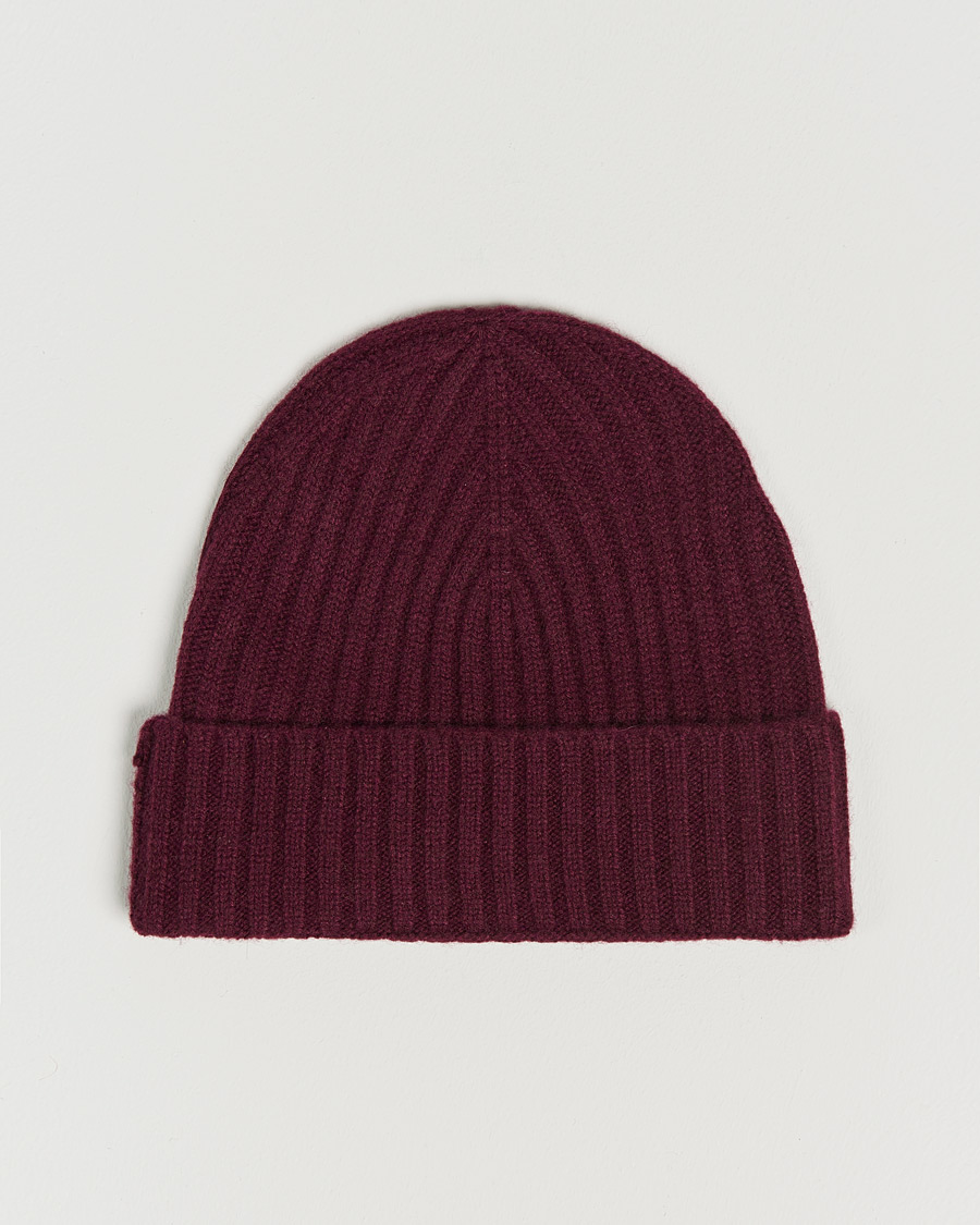 Homme | Amanda Christensen Rib Knitted Cashmere Cap Bordeaux | Amanda Christensen | Rib Knitted Cashmere Cap Bordeaux