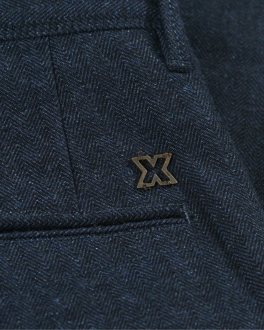 Heren | Broeken | Incotex | Slim Fit Cotton/Wool Herringbone Slacks Navy