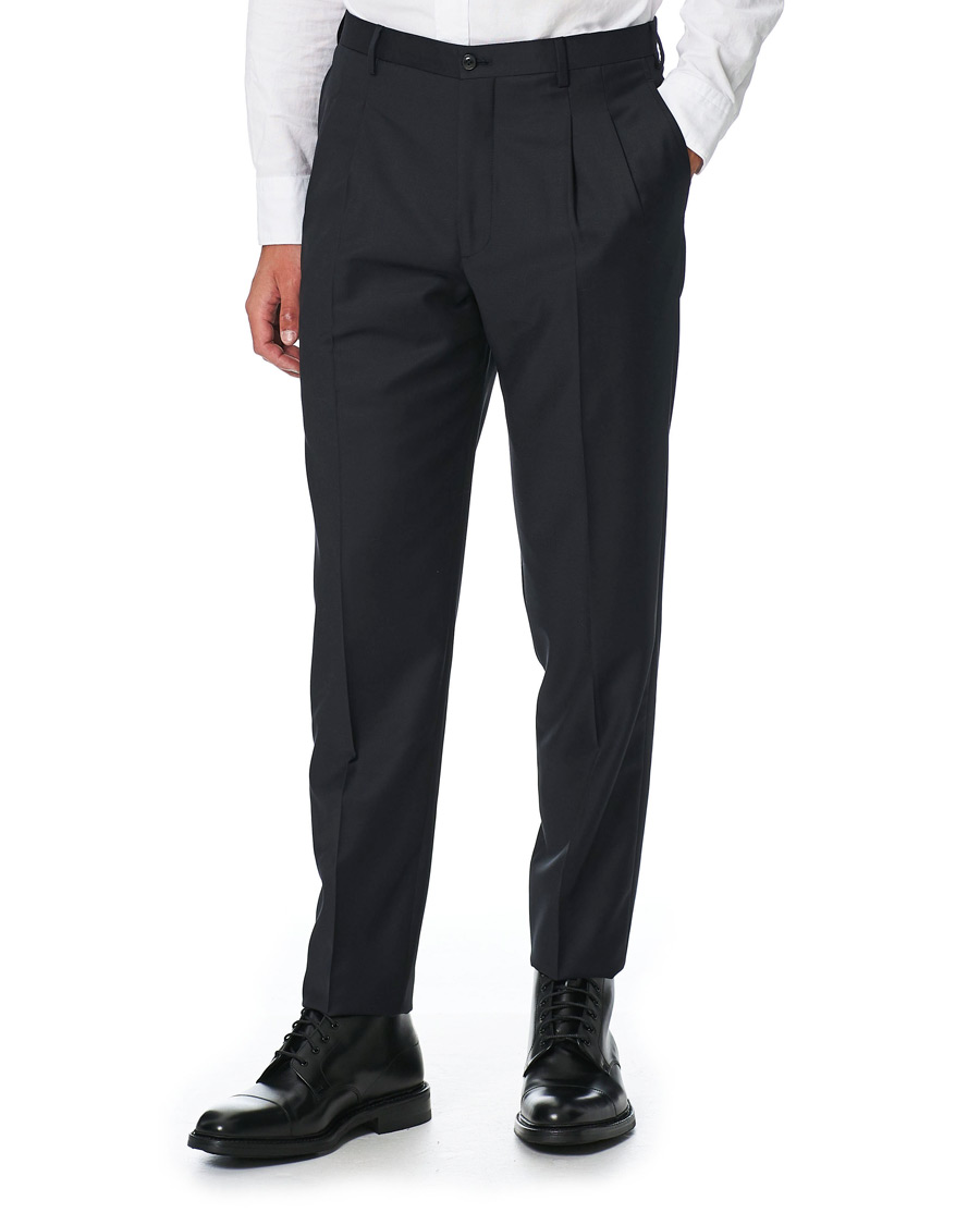 Homme | Pantalons | Giorgio Armani | Tapered Wool/Cashmere Gabardine Trousers Navy