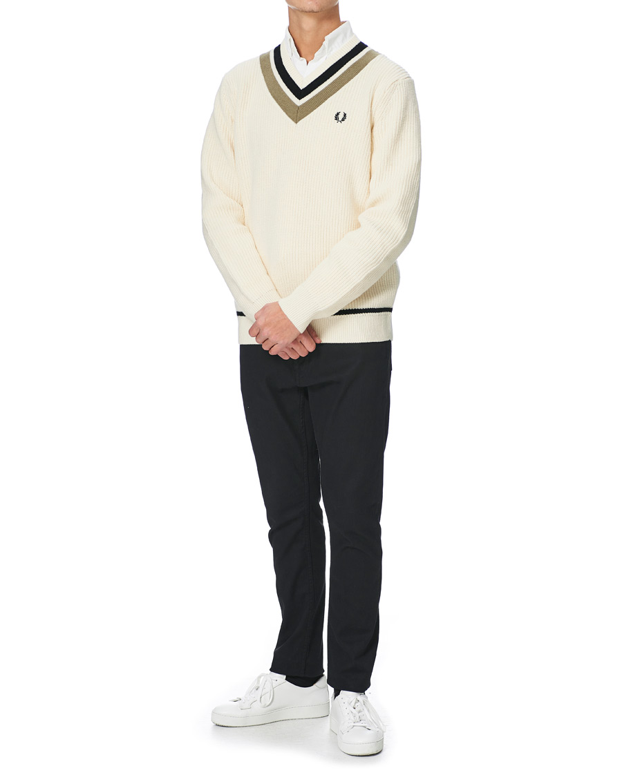 Homme | Pulls Et Tricots | Fred Perry | Striped Knitted V-Neck Jumper Ecru