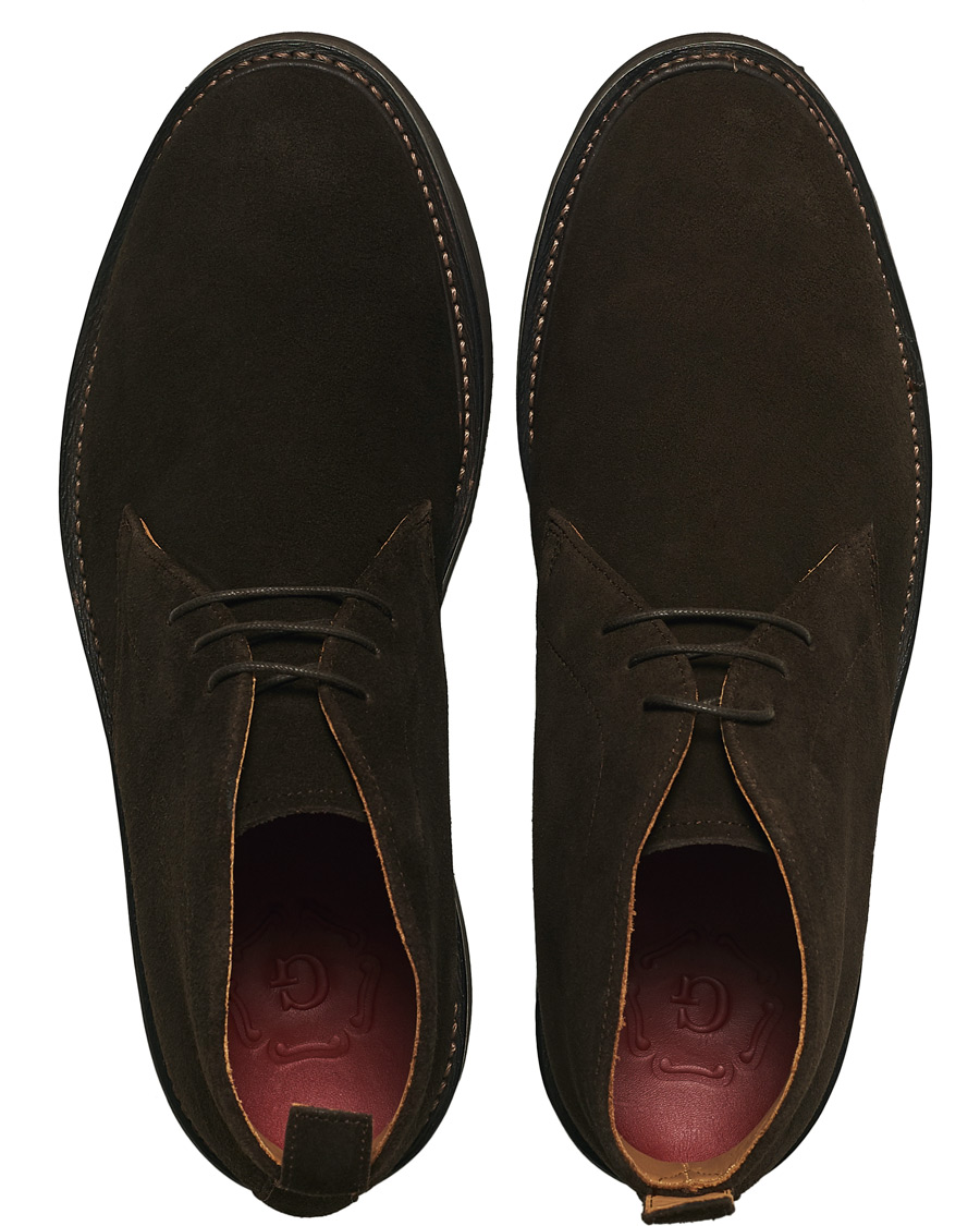 Heren | Grenson Clement Chukka Boot Peat Suede | Grenson | Clement Chukka Boot Peat Suede