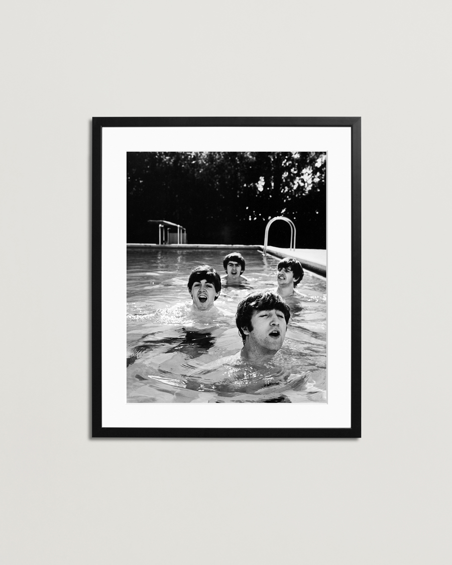 Heren | Posters | Sonic Editions | Framed Beatles Taking A Dip