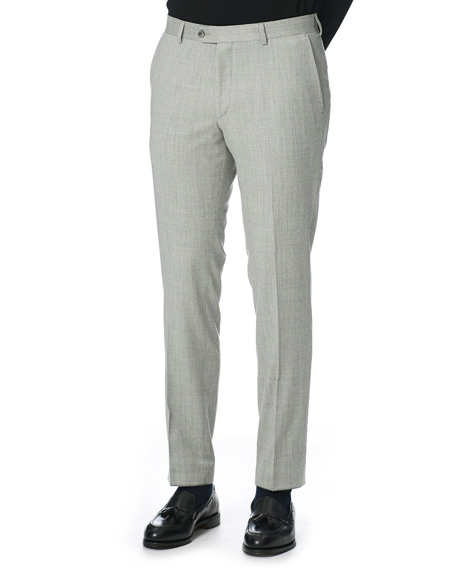 Homme | Costumes | Oscar Jacobson | Egel Wool/Silk Patch Pocket Suit Light Grey