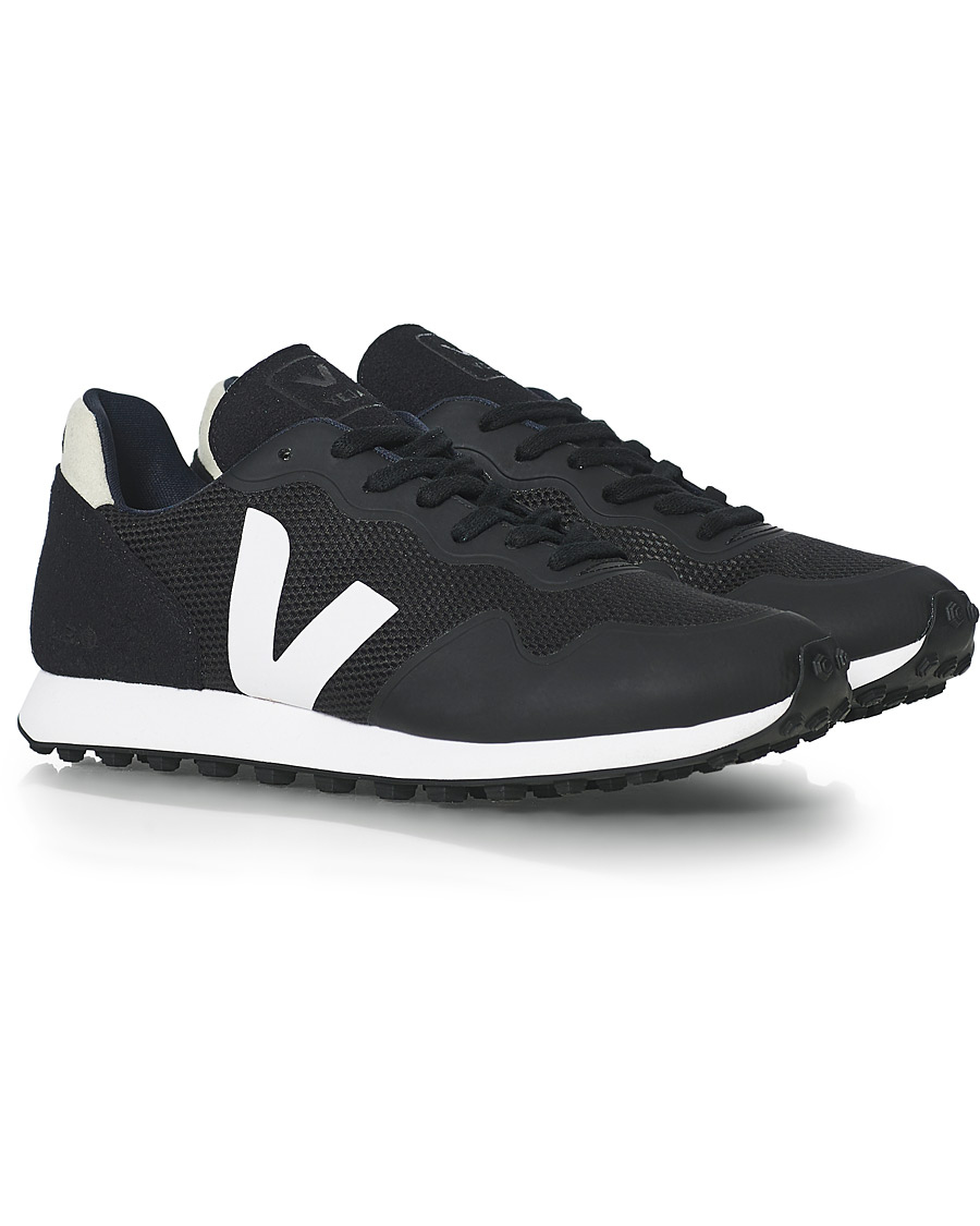 Heren | Veja SDU Vegan Running Sneaker Black/White | Veja | SDU Vegan Running Sneaker Black/White
