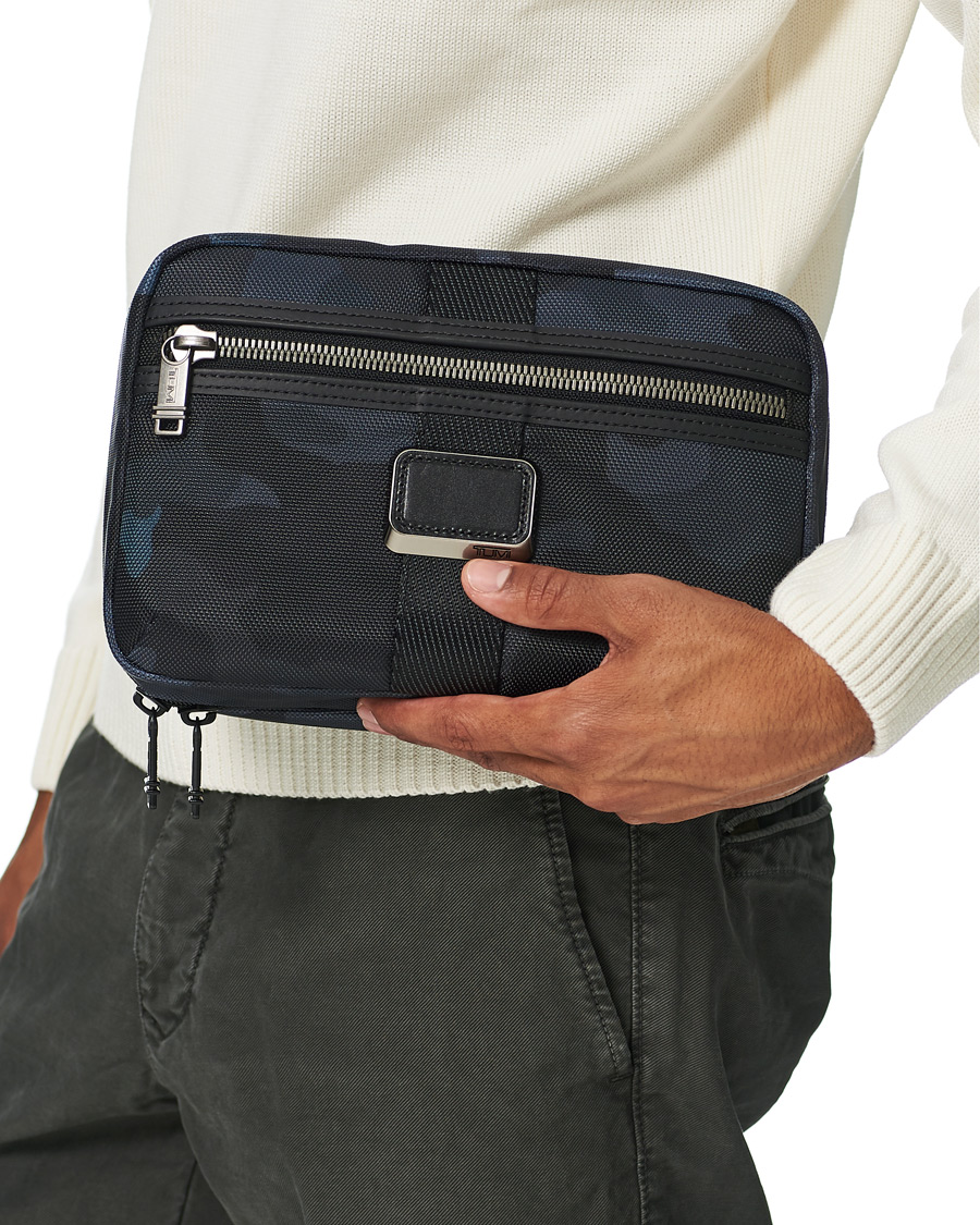 Homme | TUMI Alpha Bravo Reno Travel Kit Navy Camouflage | TUMI | Alpha Bravo Reno Travel Kit Navy Camouflage